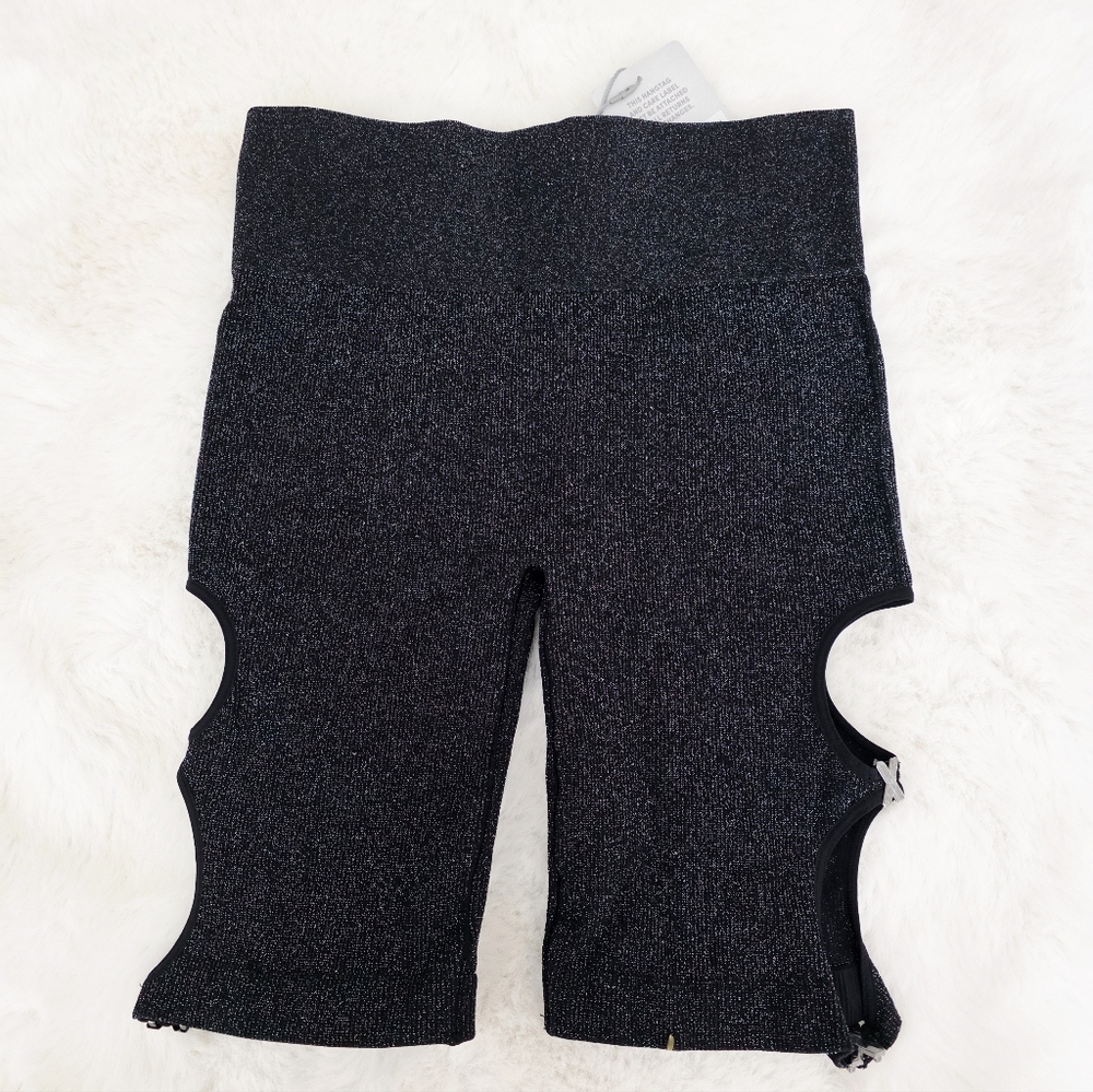 Savage X Fenty🩶Bawdy Double Knit Bike Shorts SIZE L - Picture 8 of 9